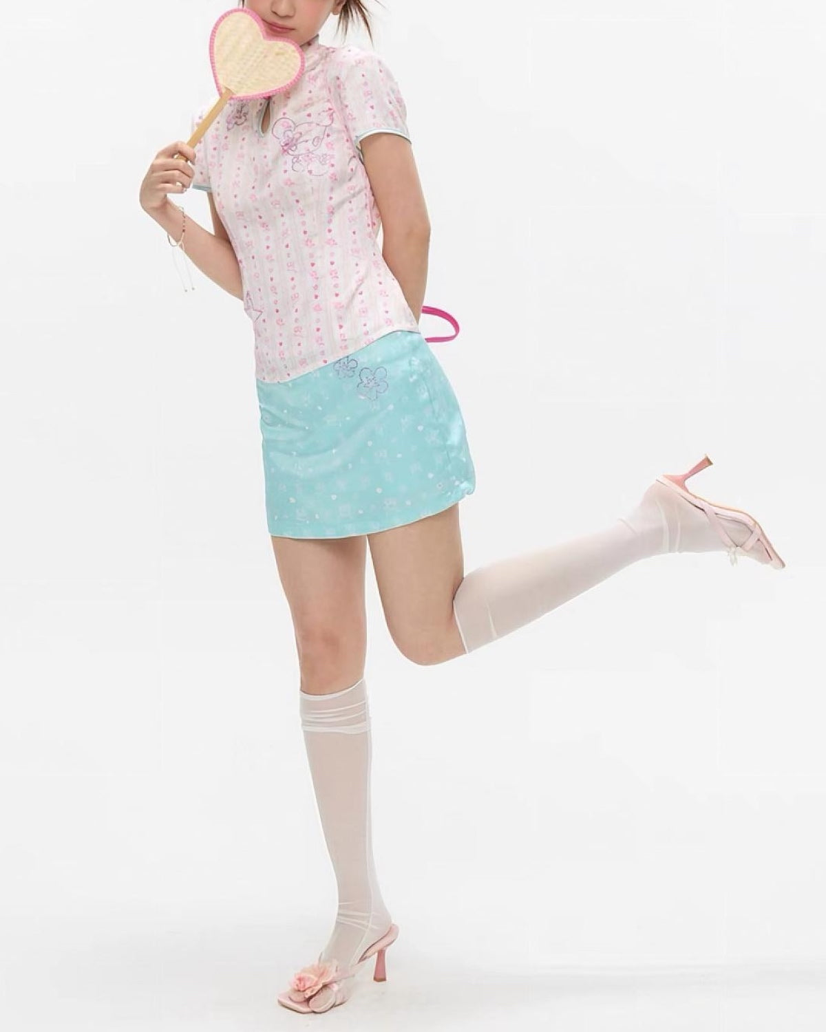 Mint Green Chinese-Style Outfit Set On Model Lifting Leg